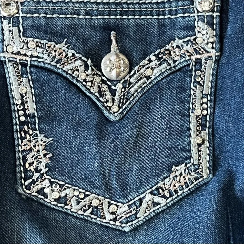 Miss Me Women’s Mid Rise Easy Skinny Embellished Pockets Y2K Jeans - Picture 8 of 10